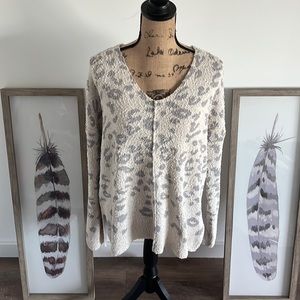 V neck animal print sweater